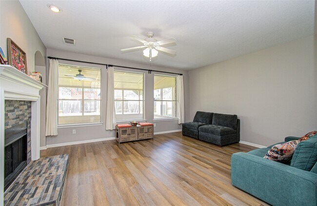 Building Photo - 6522 Everhill Cir