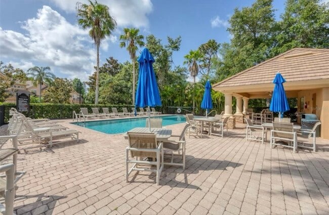 Building Photo - 8228 Villa Grande Ct
