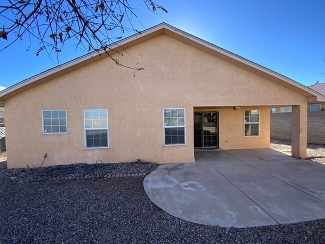 Building Photo - 3 Bedroom Single Story Home Available Near Irving Blvd NW & Eagle Ranch Rd!