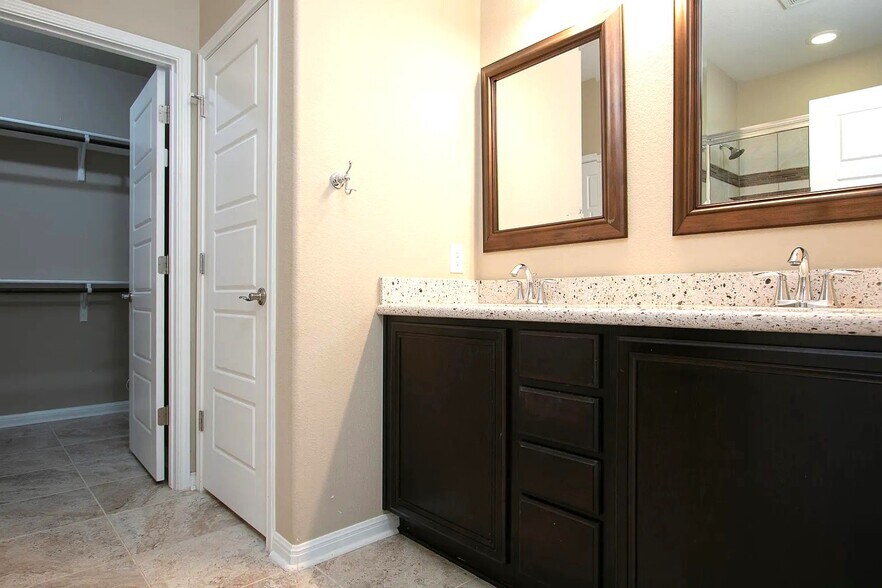 Building Photo - 7313 Colina Vista Loop