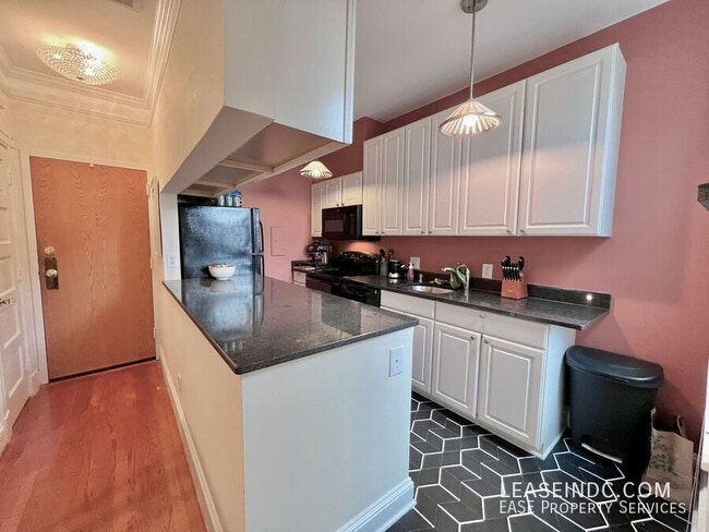 Building Photo - 1725 P St NW