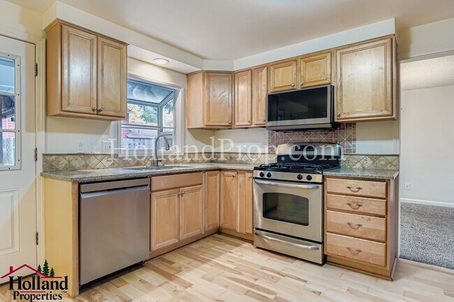 Building Photo - Bright, Modern, and Ready to Welcome You H...