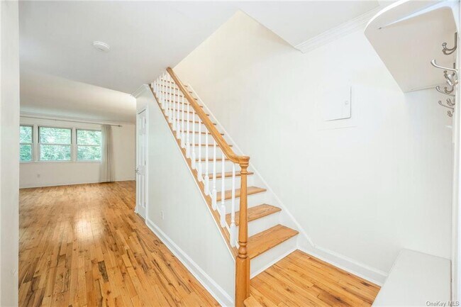 Building Photo - 130 Texas Ave