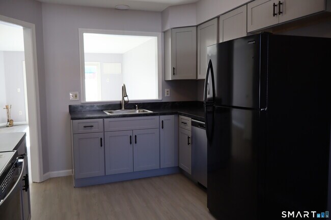 Building Photo - 15 Boughton St