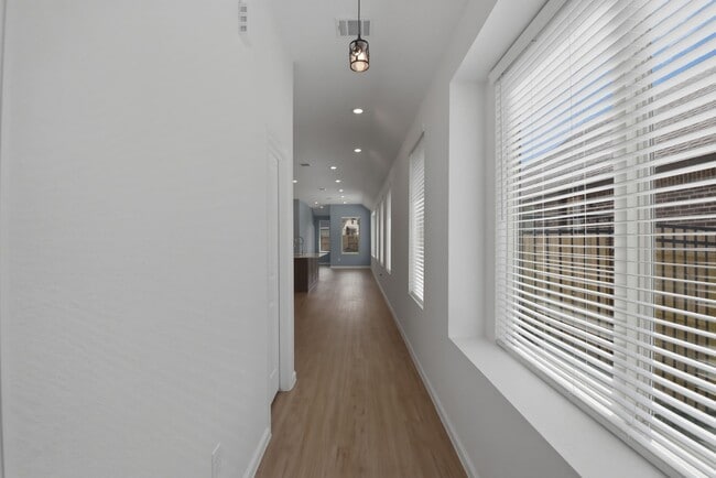 Building Photo - 4264 Waterlily Spg Wy