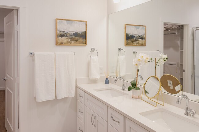 Big bathroom with large walk in shower - 3723 116th St