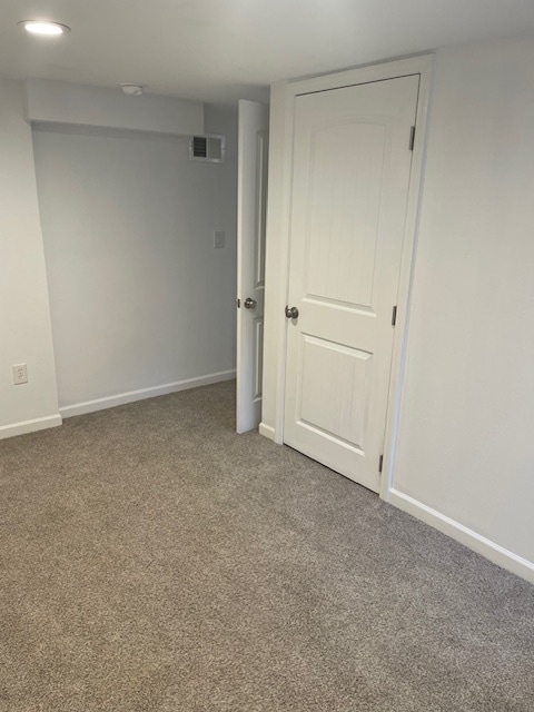 Building Photo - 2217 Elm St