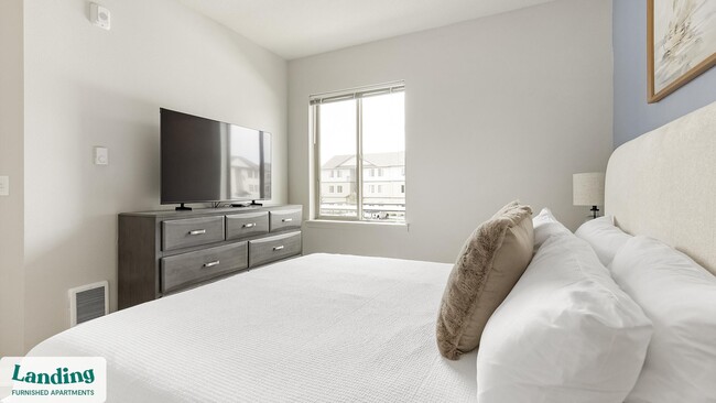 Building Photo - 2145 Molalla Rd