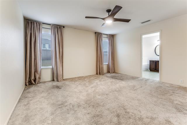 Building Photo - 3010 Sawgrass Dr