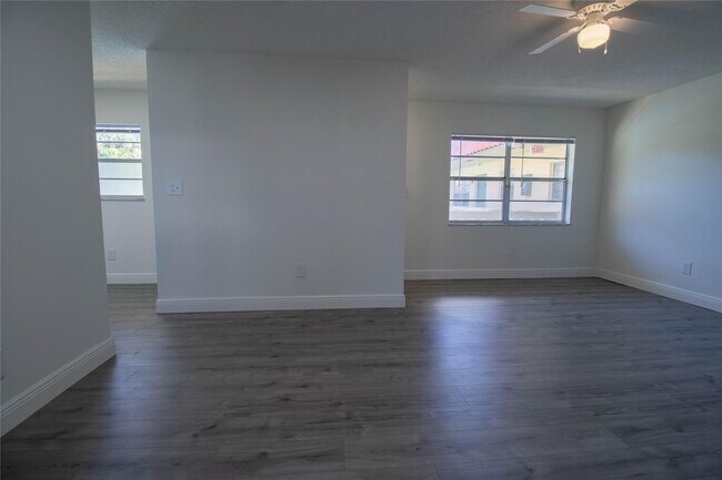 Building Photo - 1507 Argyle Dr