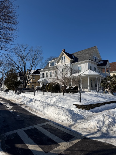 Building Photo - 91 May St