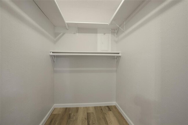Building Photo - 327 Gentilly Dr