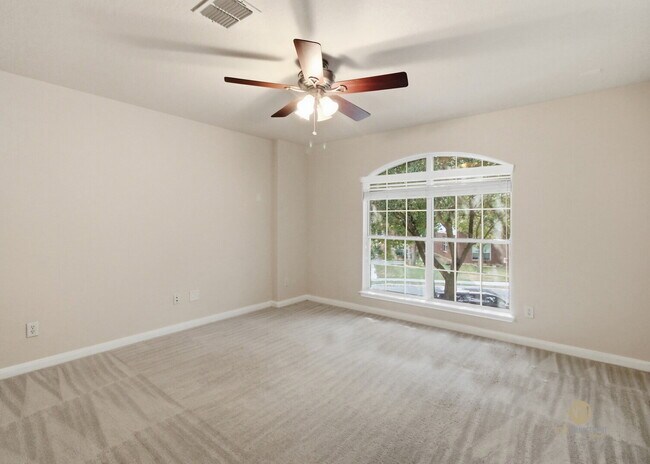 Building Photo - Welcome to this spacious two-story home located in the Enclave at Westover Hills on San Antonio's...