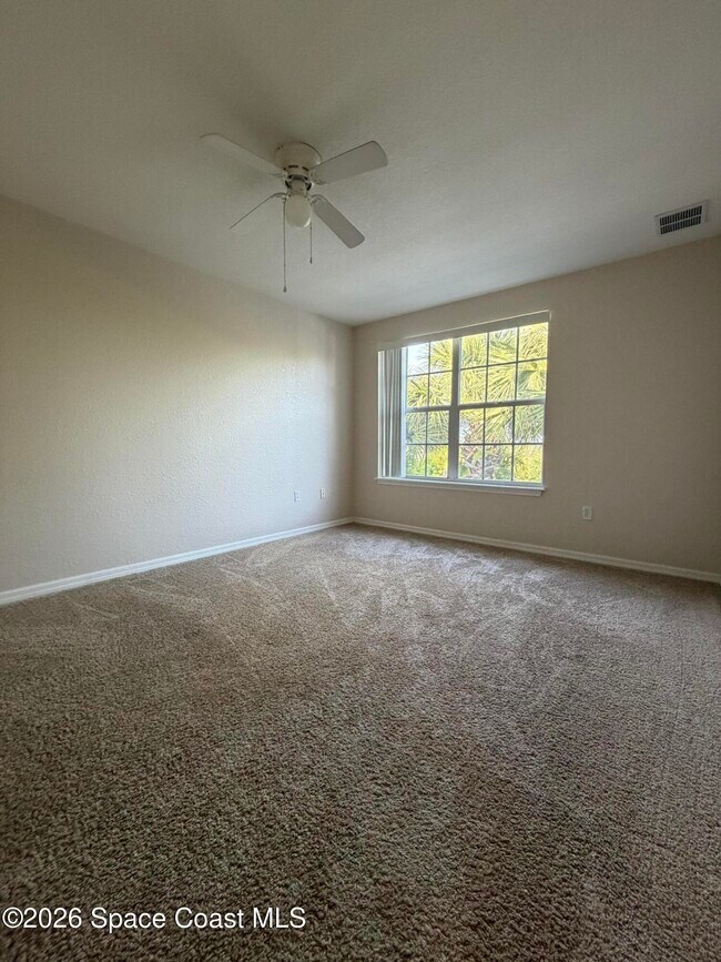 Building Photo - 105 Turpial Way