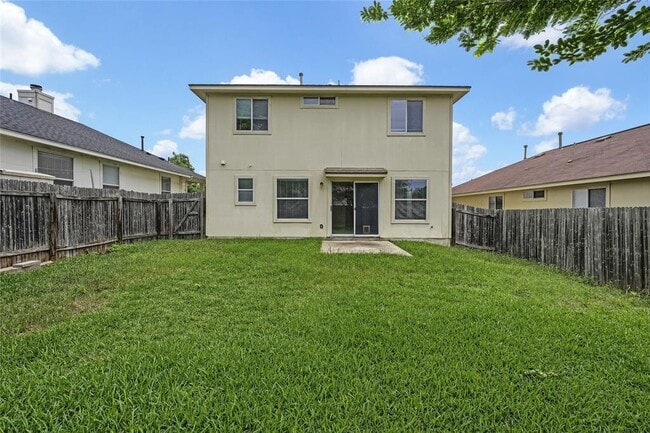 Building Photo - 5509 Bentsen Ln