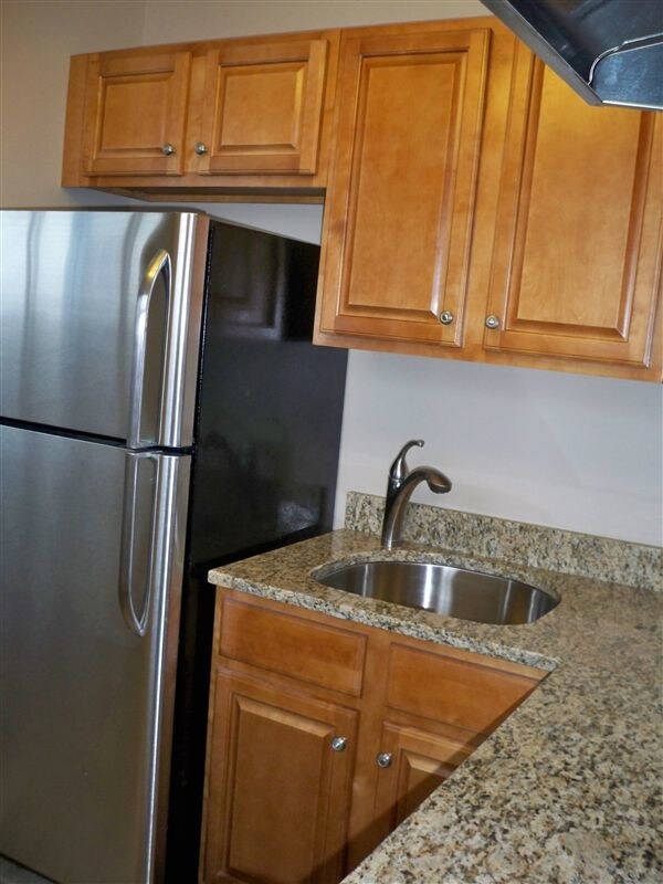 Building Photo - 1 br, 1 bath Apartment - The Francis