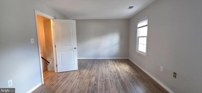 Building Photo - 5510 La Cross Ct