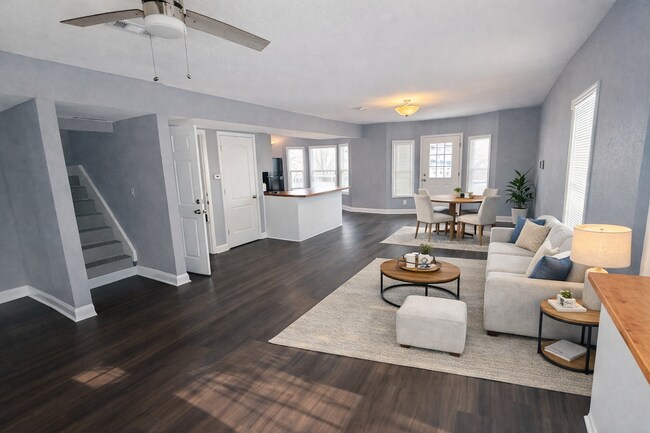 Building Photo - 3636 The Paseo