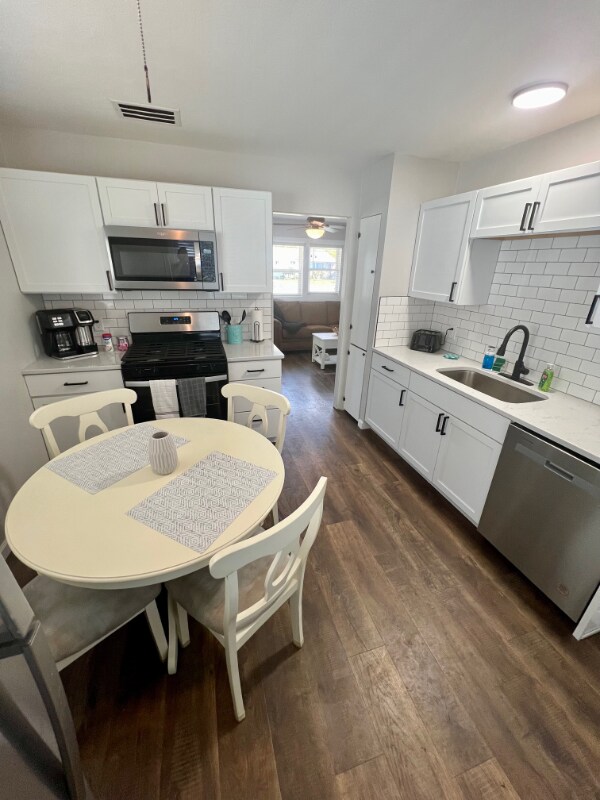 Building Photo - 2322 Union Ave