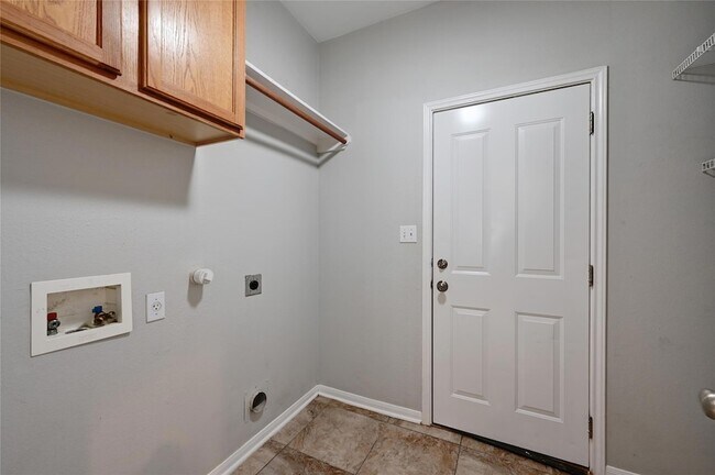 Building Photo - 607 Prickly Pear Pass