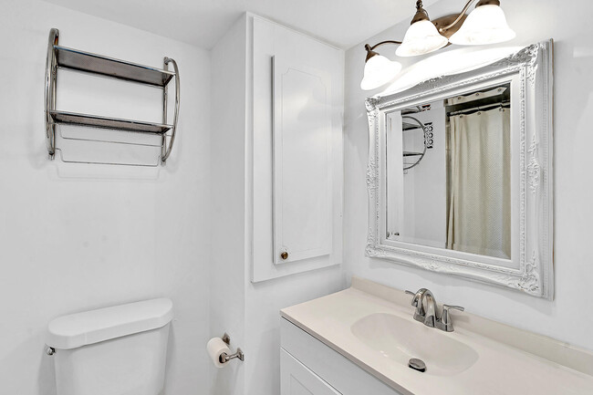 Building Photo - 3301 S Ocean Blvd