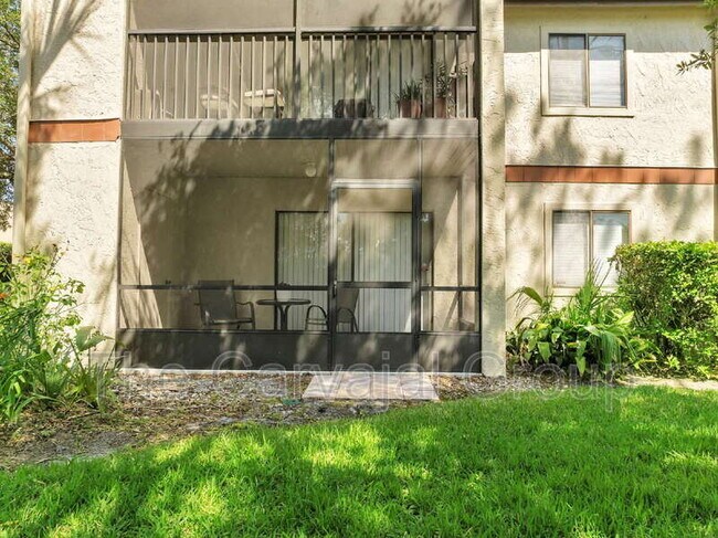 Building Photo - 2404 Gallery View Dr