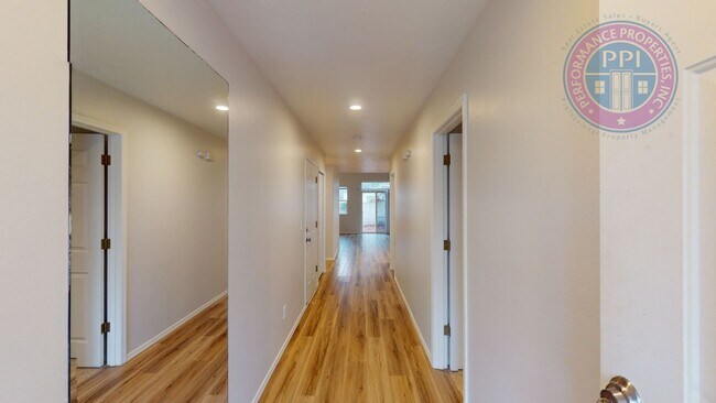 Building Photo - Sought After Single Level Family Home in S...