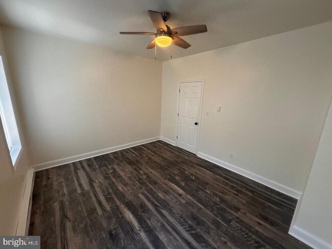 Building Photo - 2324 N Lambert St