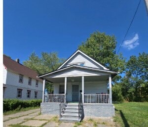 Building Photo - "Charming 3-Bedroom on Durkee Avenue, Clev...