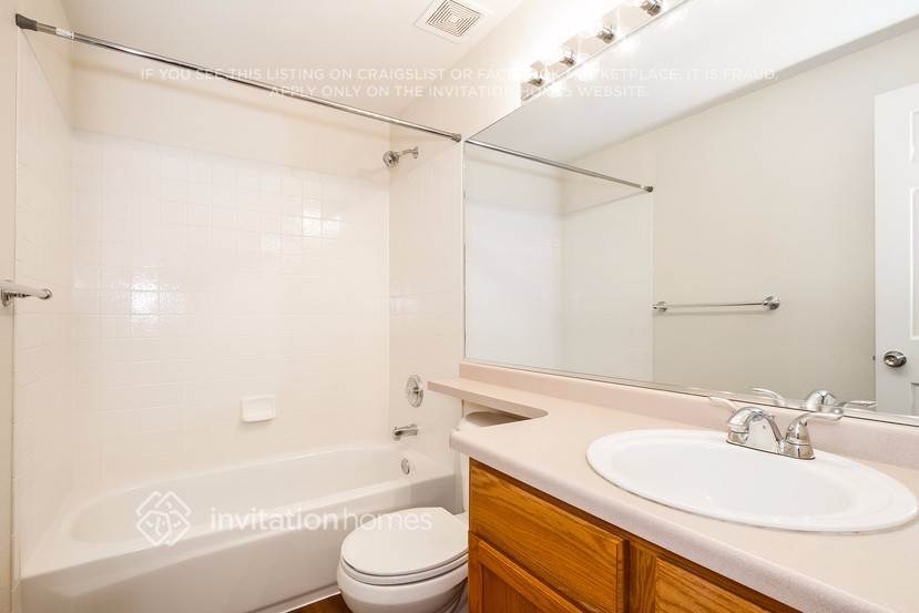 Building Photo - 13474 Raritan Way