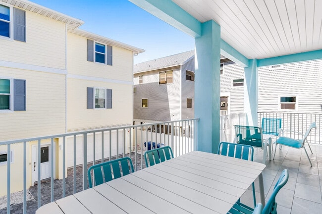 Building Photo - 19914 Gulf Blvd