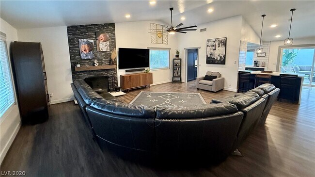 Building Photo - 1504 Dorothy Dr