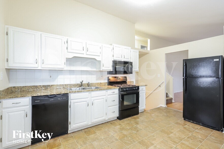 Building Photo - 660 Jefferson Ave