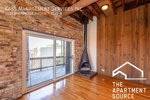 Building Photo - 1130 W Armitage Ave