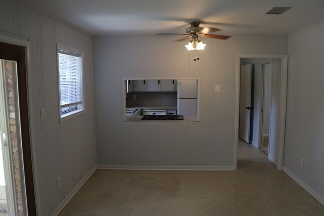 Building Photo - 21 Highpoint Dr