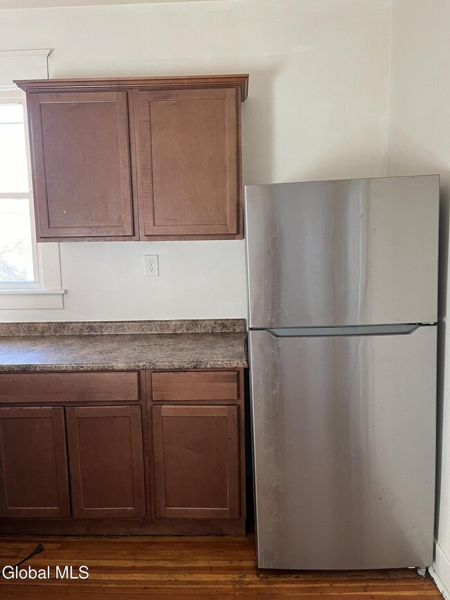 Building Photo - 154 Spring St