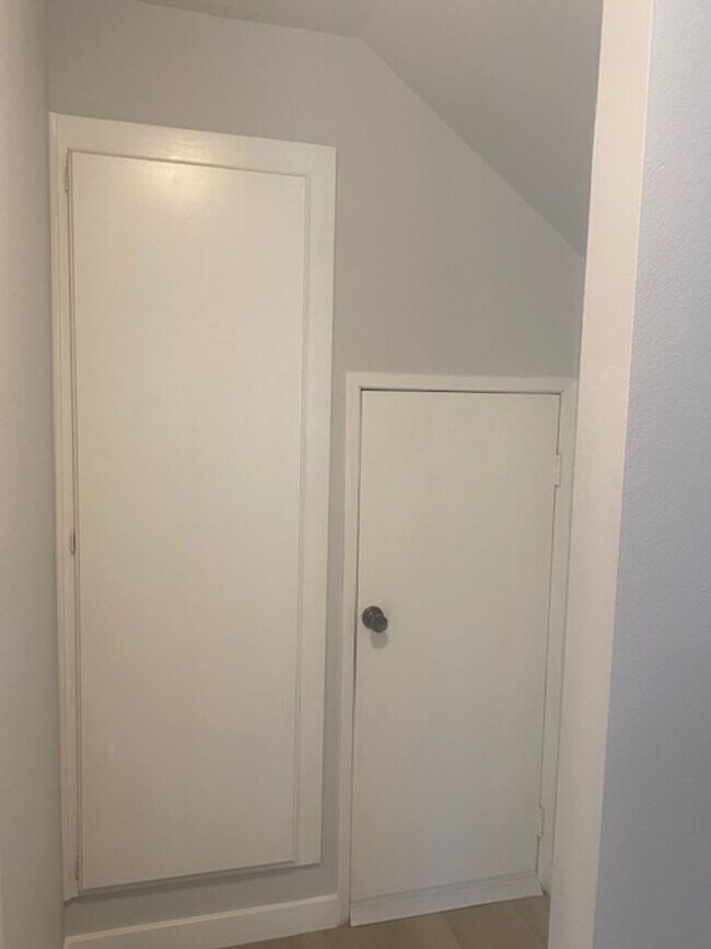 Building Photo - Beautiful fully remodeled 2 bedroom 1.5 bath in Laguna Hills