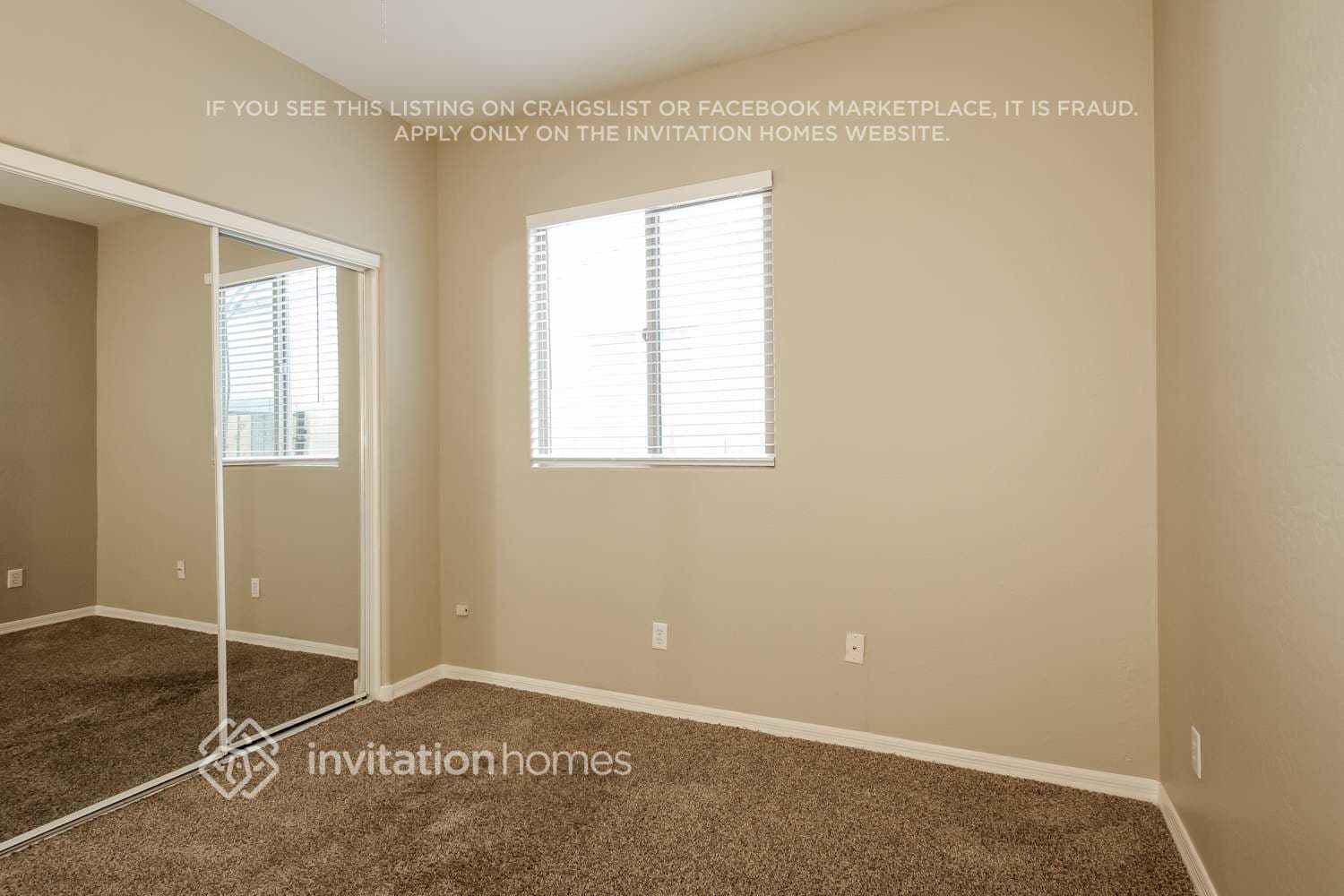 Building Photo - 7133 N 73rd Dr