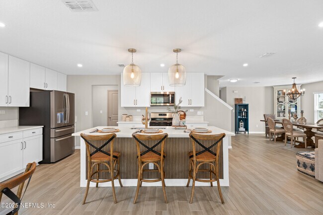 Building Photo - 2865 Firethorn Ave