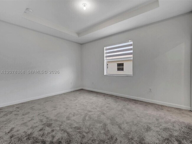Building Photo - 2574 SE 29th St