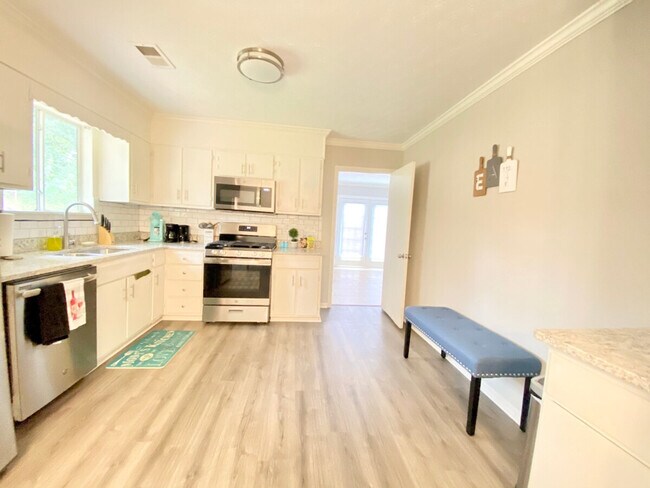 Building Photo - 1341 Reddington Ln