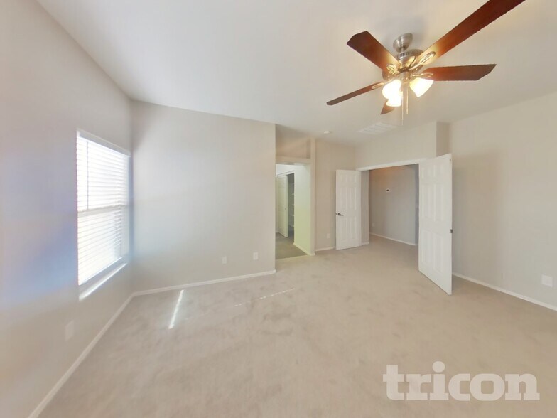 Building Photo - 44103 W Neely Dr