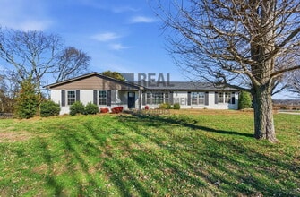 Building Photo - 1246 S Russell St