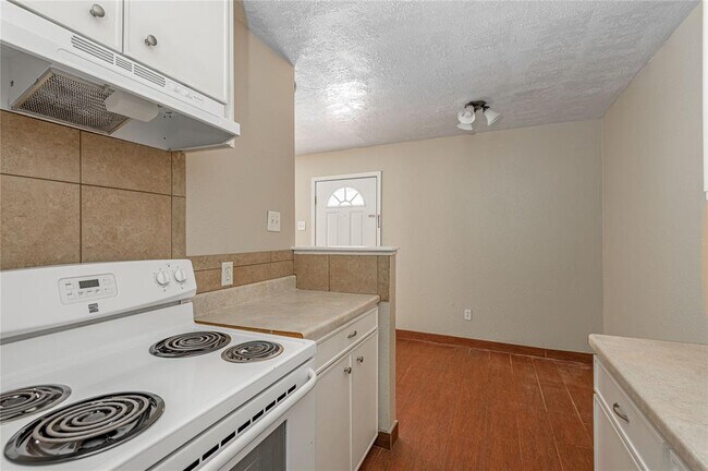 Building Photo - 760 Cline St