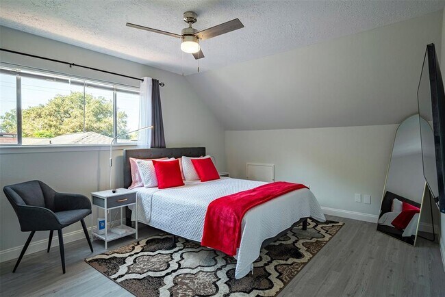Building Photo - 11530 Green Glade Dr