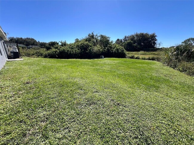 Building Photo - 1104 Bermar St