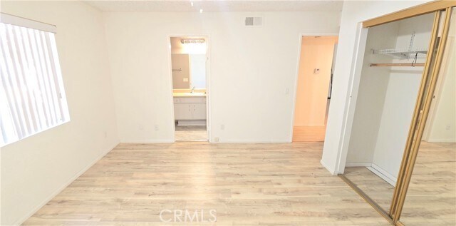 Building Photo - 630 W Dryden St