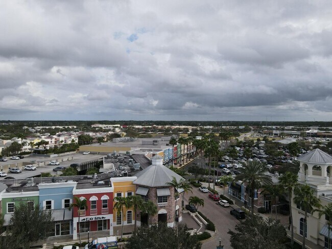 Building Photo - 10440 SW Stephanie Way