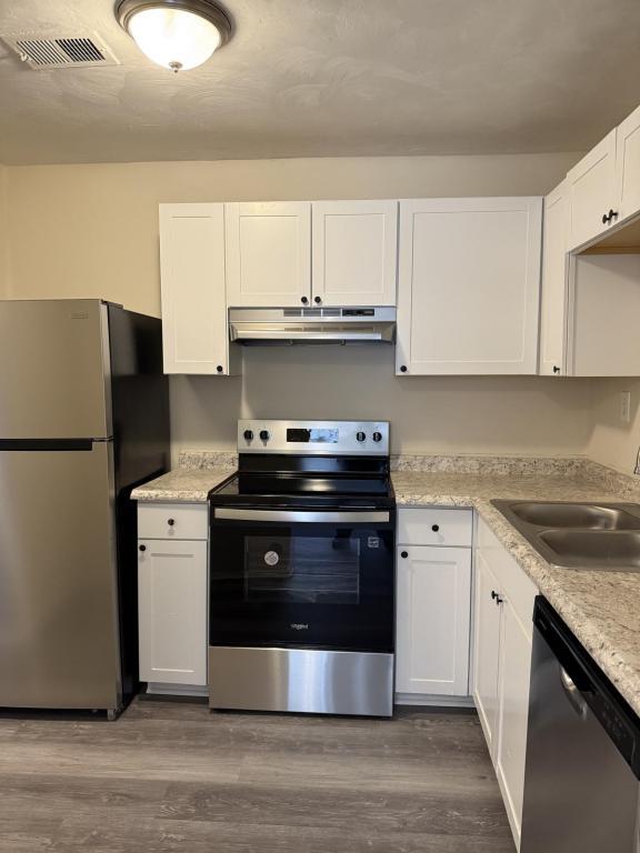 Building Photo - 6621 Stoney Point S