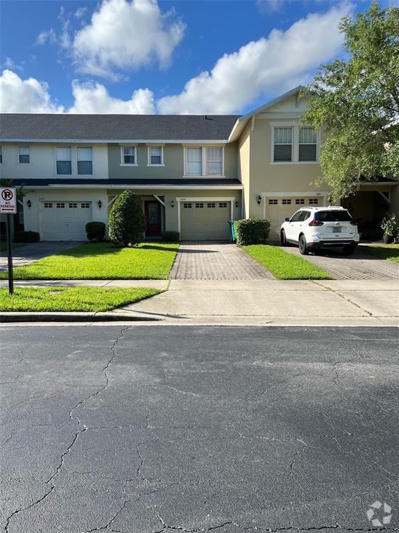 Building Photo - 9724 Tivoli Villa Dr